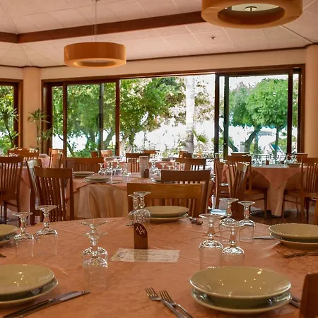 Szálloda Villaggio La Pizzuta 4*