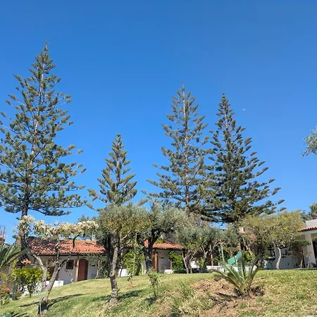 מלון Villaggio La Pizzuta 4*