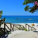Villaggio La Pizzuta Otel