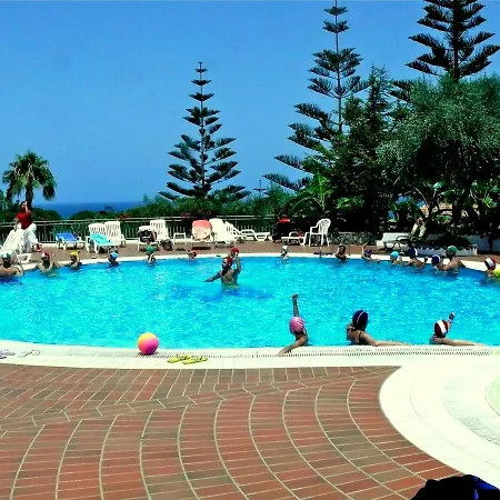 Villaggio La Pizzuta 4*