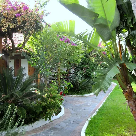 Hotel Villaggio La Pizzuta 4*