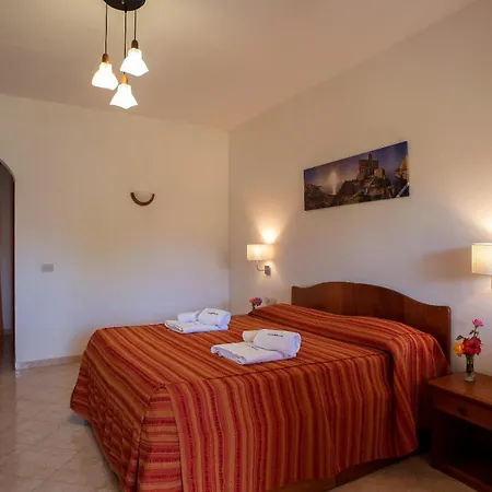Villaggio La Pizzuta 4* بارغيليا