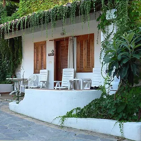 Villaggio La Pizzuta 4* פרגליה