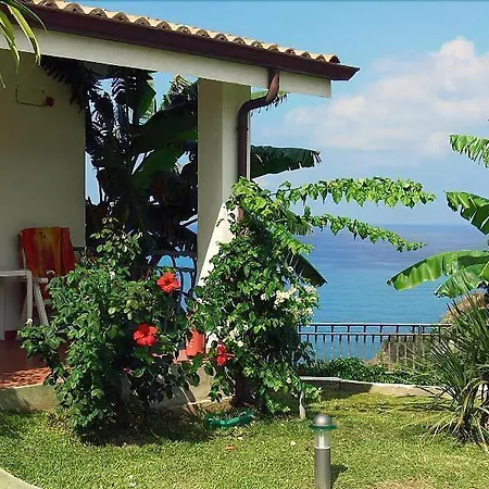 Hotel Villaggio La Pizzuta 4*