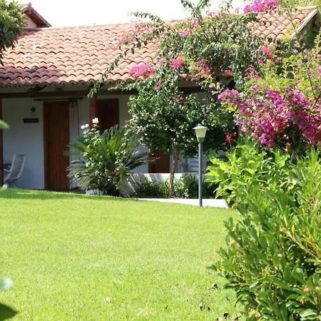 Hotel Villaggio La Pizzuta 4*