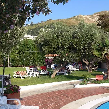 Hotel Villaggio La Pizzuta