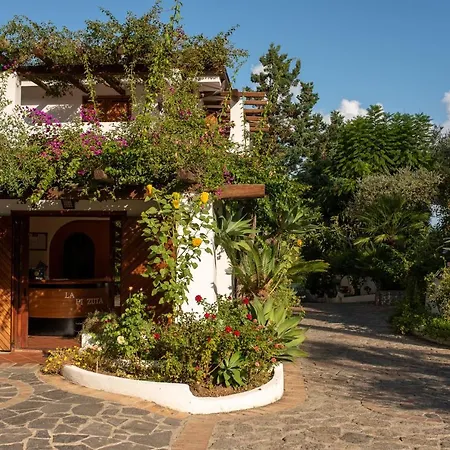 Villaggio La Pizzuta 4* بارغيليا
