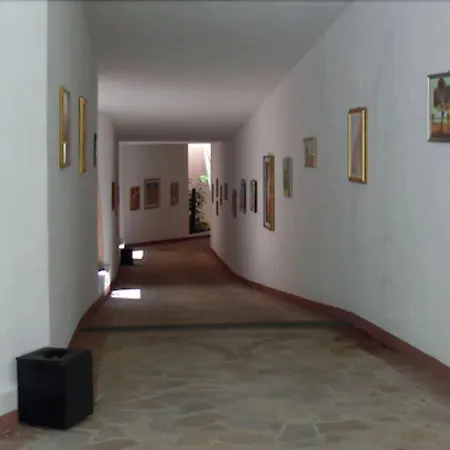 Villaggio La Pizzuta بارغيليا