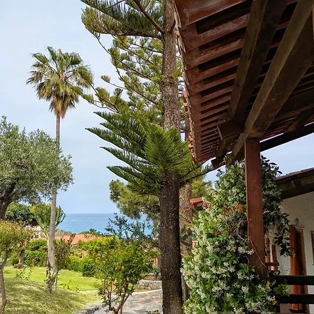 Villaggio La Pizzuta 4*
