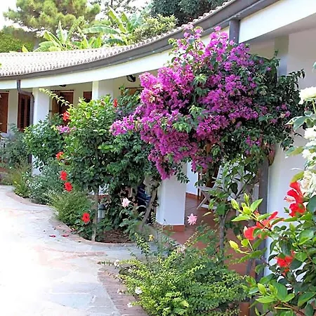 Villaggio La Pizzuta Паргелия