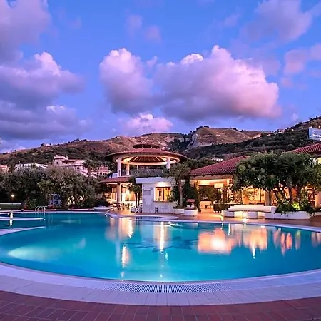 Отель Villaggio La Pizzuta Паргелия