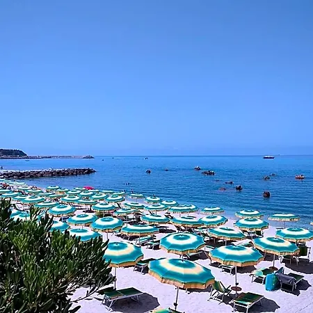 Villaggio La Pizzuta Отель Паргелия