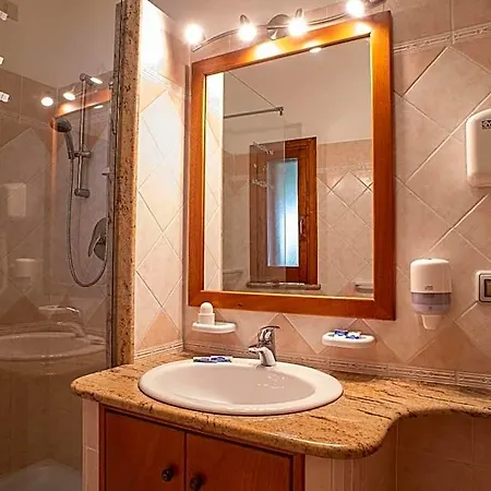 Villaggio La Pizzuta 4*