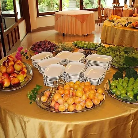 Отель Villaggio La Pizzuta 4*