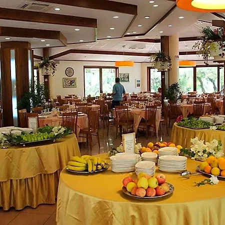 Отель Villaggio La Pizzuta