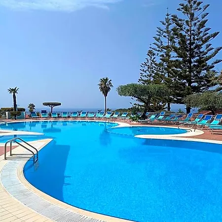 Villaggio La Pizzuta Отель