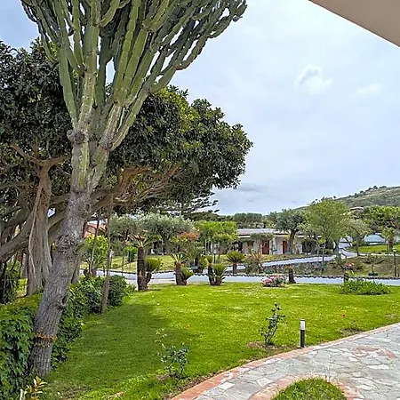 Villaggio La Pizzuta Отель