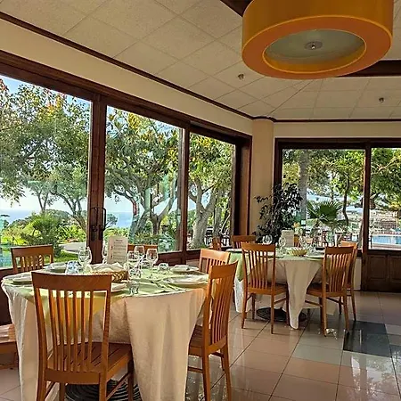 Villaggio La Pizzuta Отель 4*