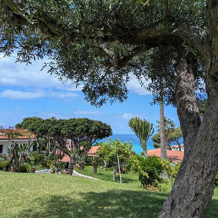 Villaggio La Pizzuta Hotel 4*