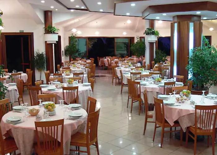 Villaggio La Pizzuta 4*